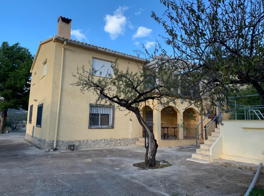 A Vendre - Finca -
Senija