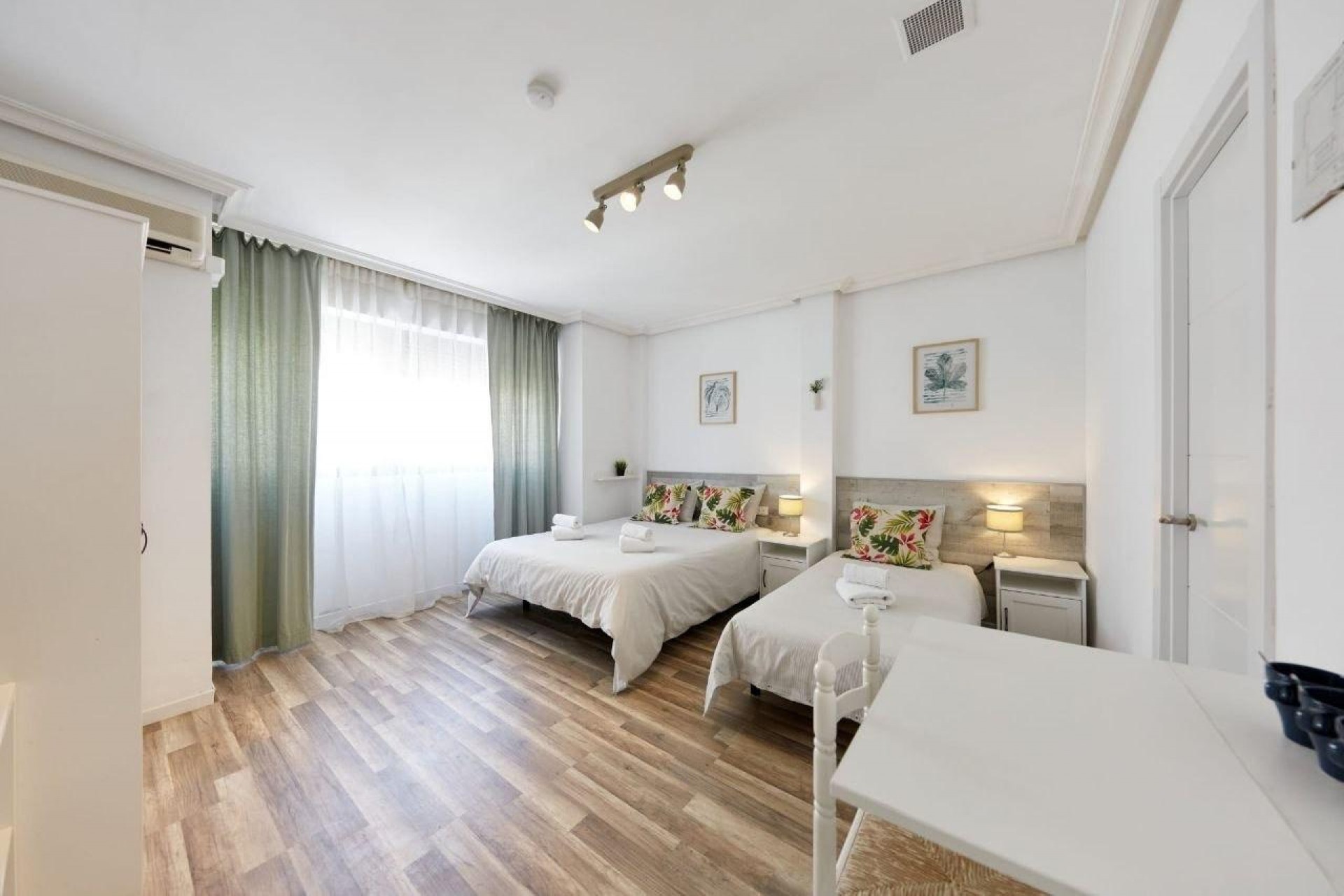 A Vendre - Hostal -
Alicante - Carolinas bajas