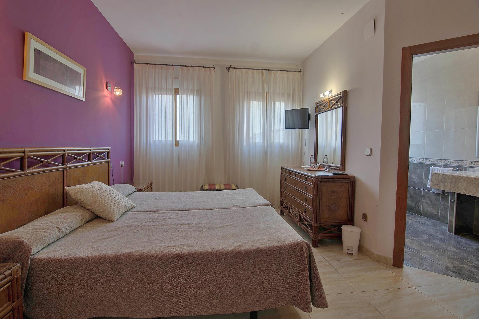 A Vendre - Hotel -
Parcent - Centro