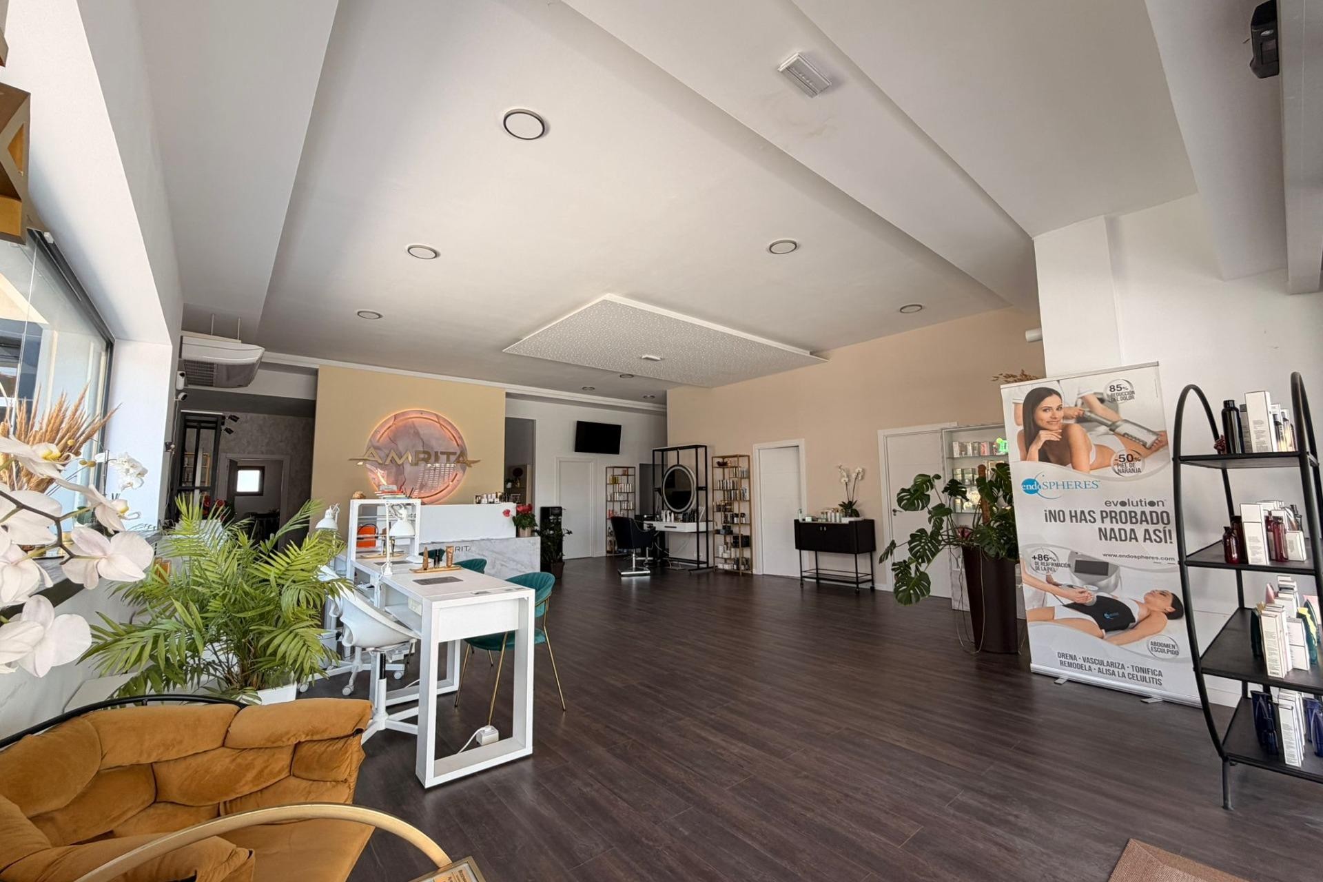 A Vendre - Local comercial -
Orihuela Costa - Los Dolses