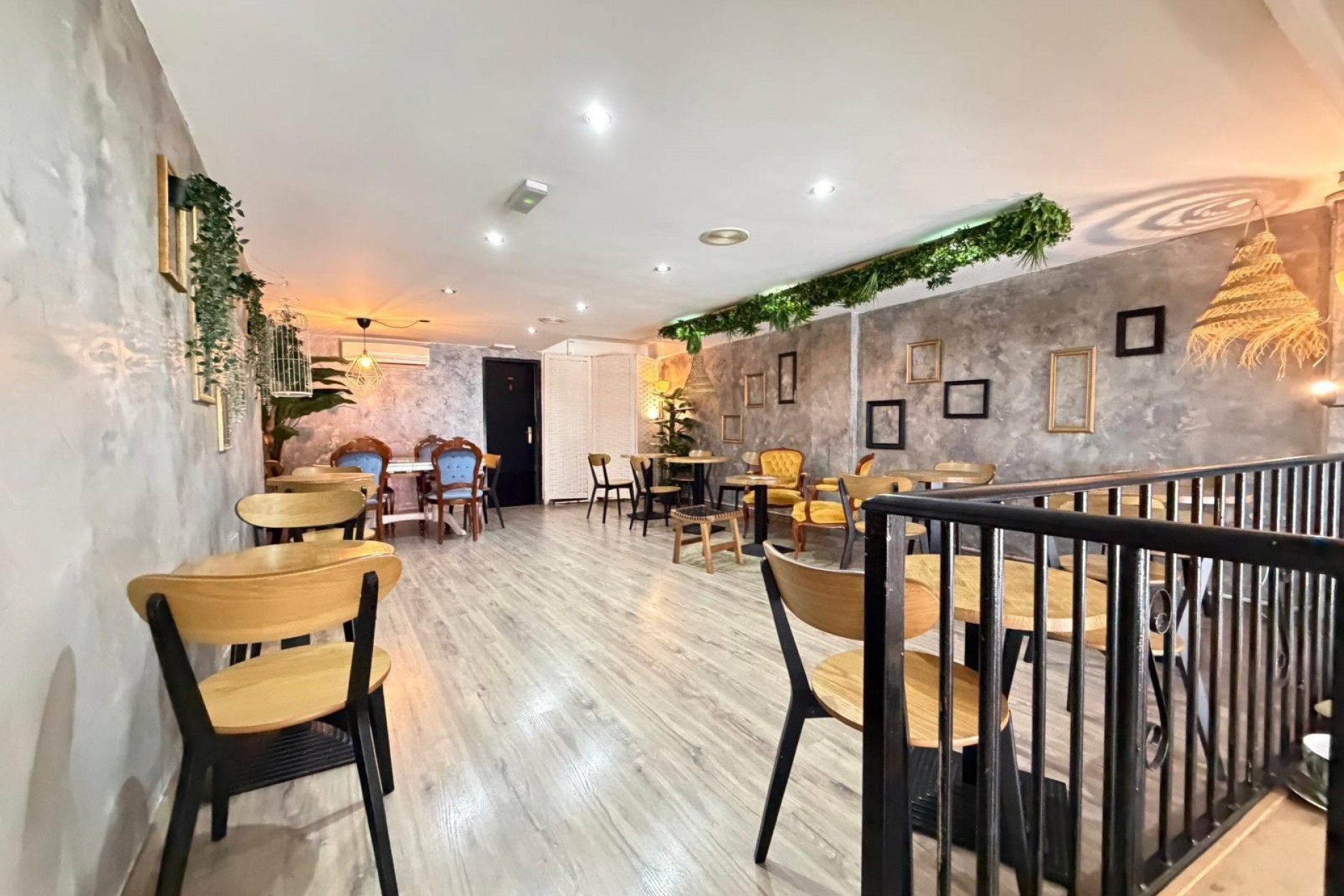 A Vendre - Local comercial -
Torrevieja - Centro