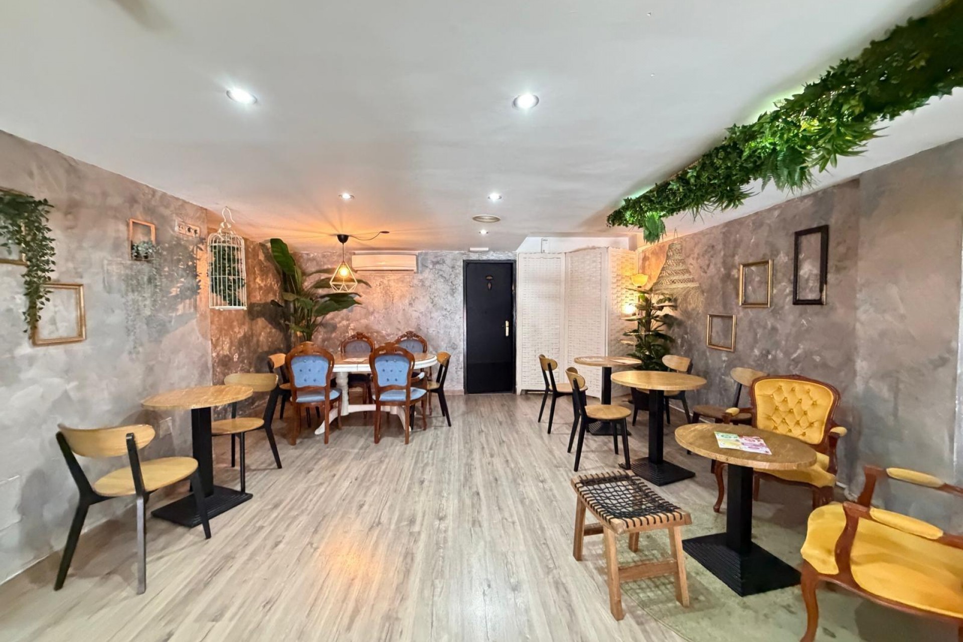 A Vendre - Local comercial -
Torrevieja - Centro