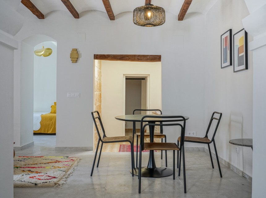 A Vendre - Maison de ville -
Javea