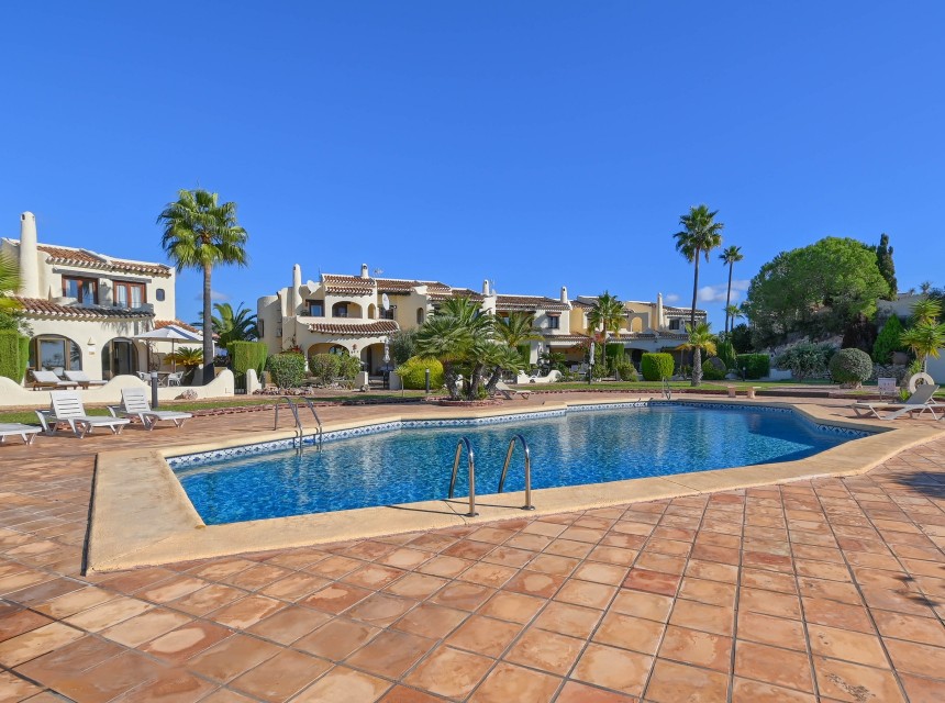 A Vendre - Maison de ville -
Moraira