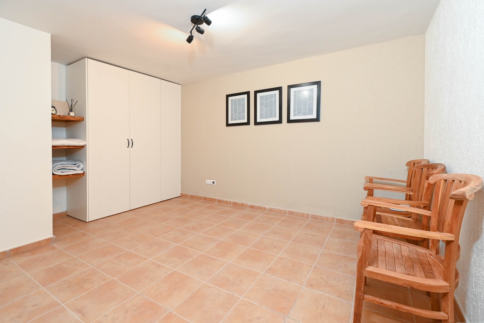 A Vendre - Maison de ville -
Moraira