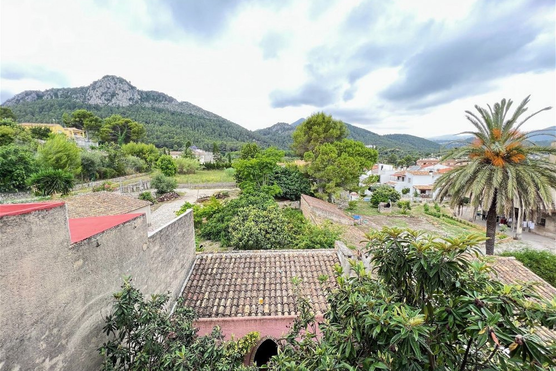 A Vendre - Maison de ville -
Orba