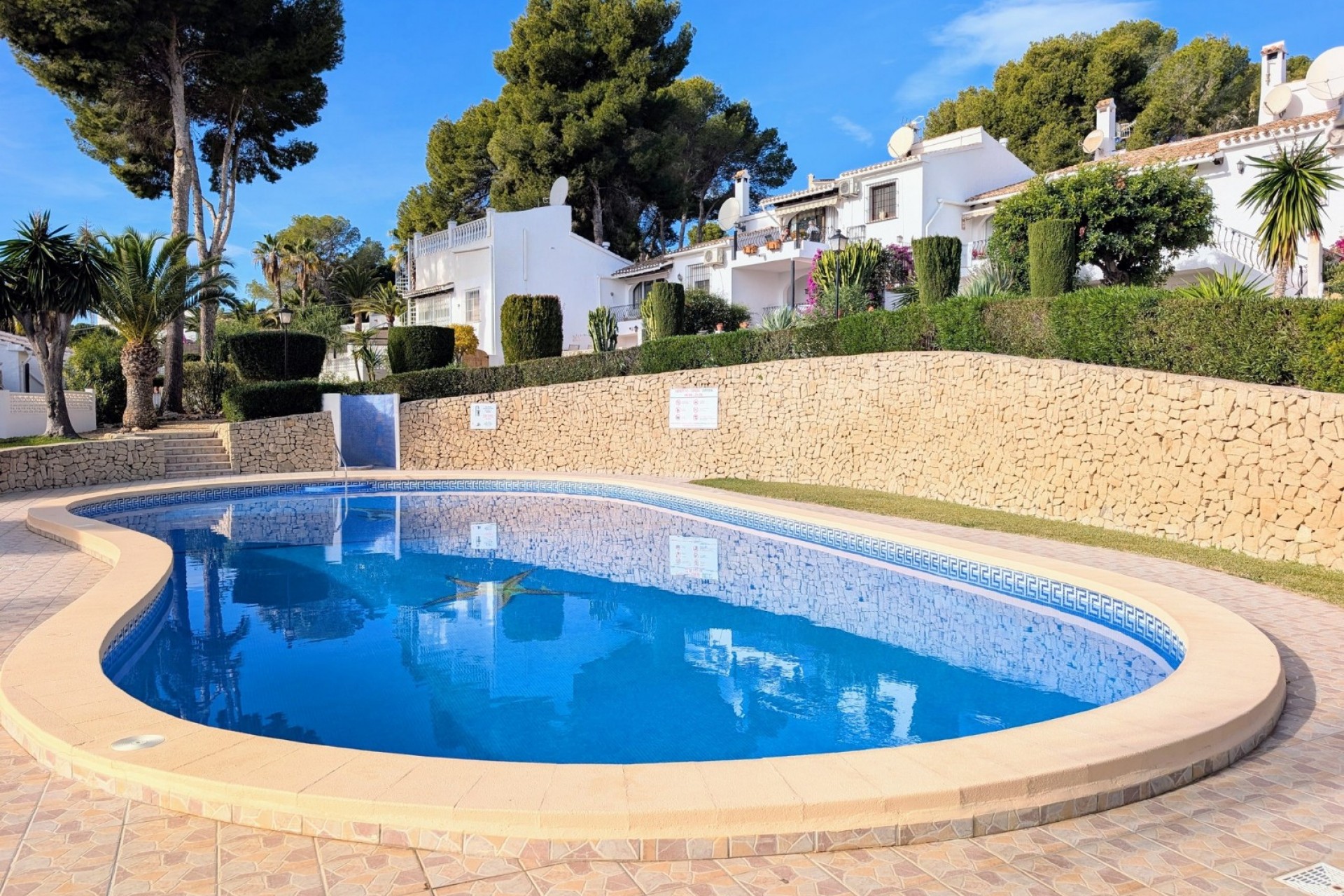 A Vendre - Maison mitoyenne -
Moraira - Pinar de l´Advocat