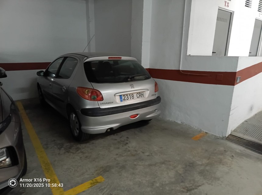 A Vendre - Parking -
Torrevieja - Estacion de autobuses