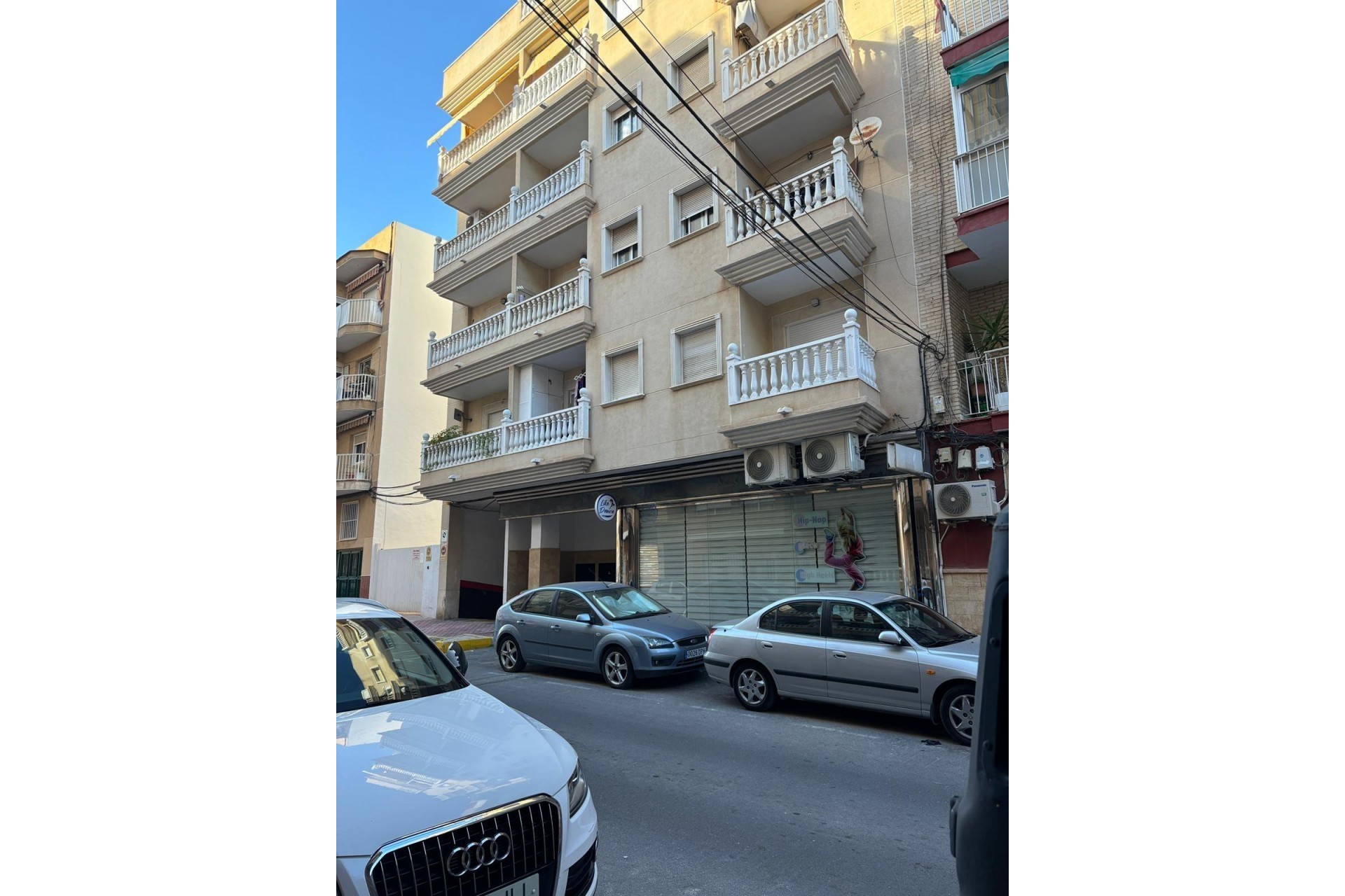 A Vendre - Parking -
Torrevieja - Estacion de autobuses