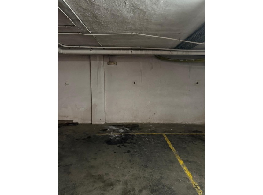 A Vendre - Parking -
Torrevieja - Estacion de autobuses