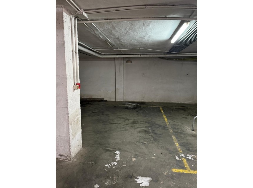 A Vendre - Parking -
Torrevieja - Estacion de autobuses