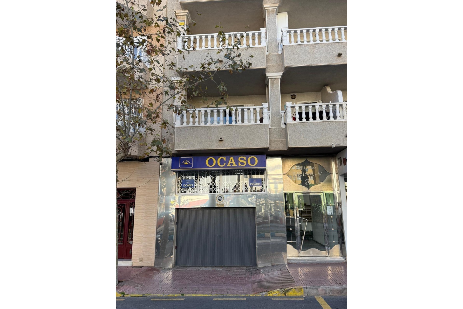 A Vendre - Parking -
Torrevieja - Estacion de autobuses