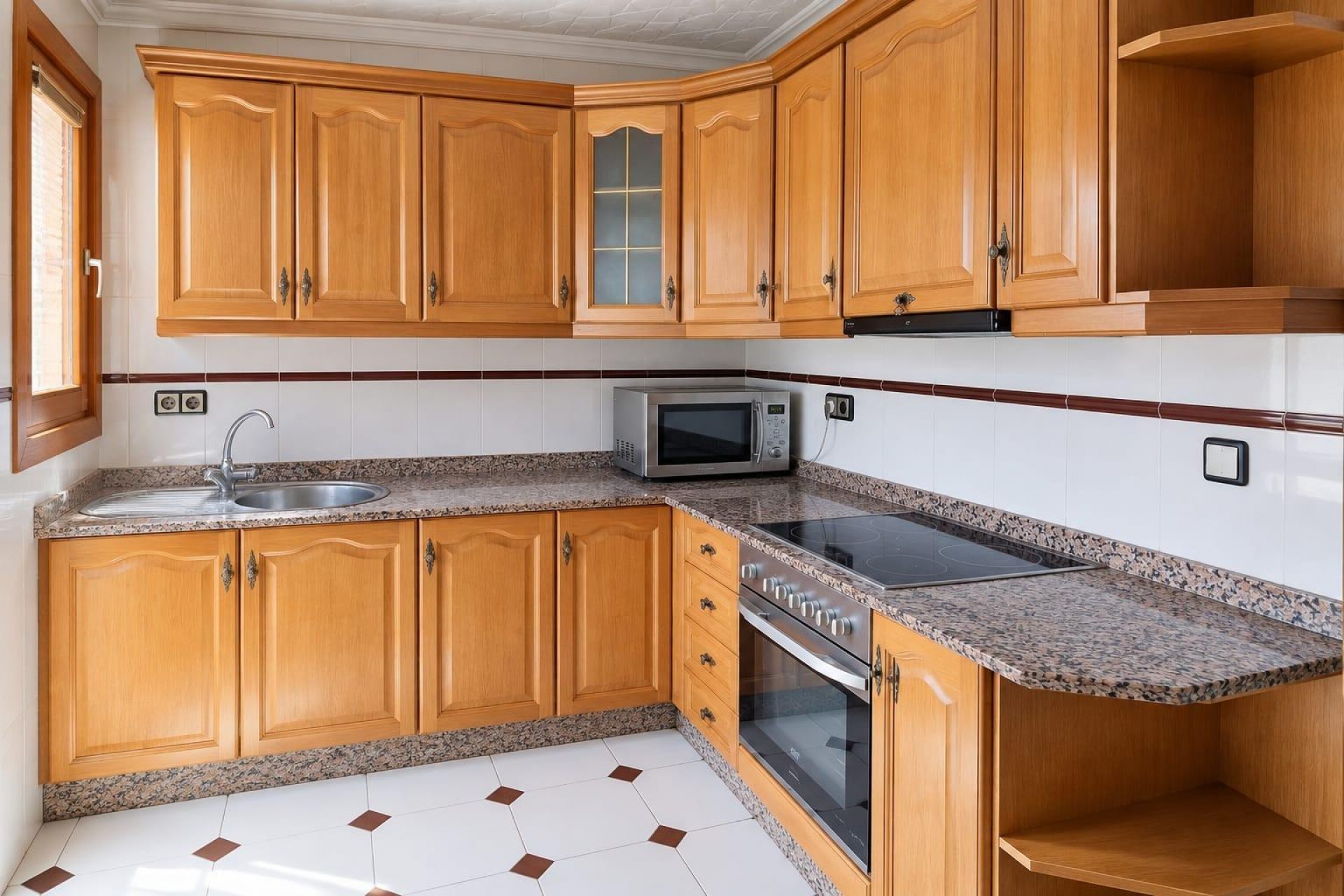 A Vendre - Piso -
Castalla - Ayuntamiento