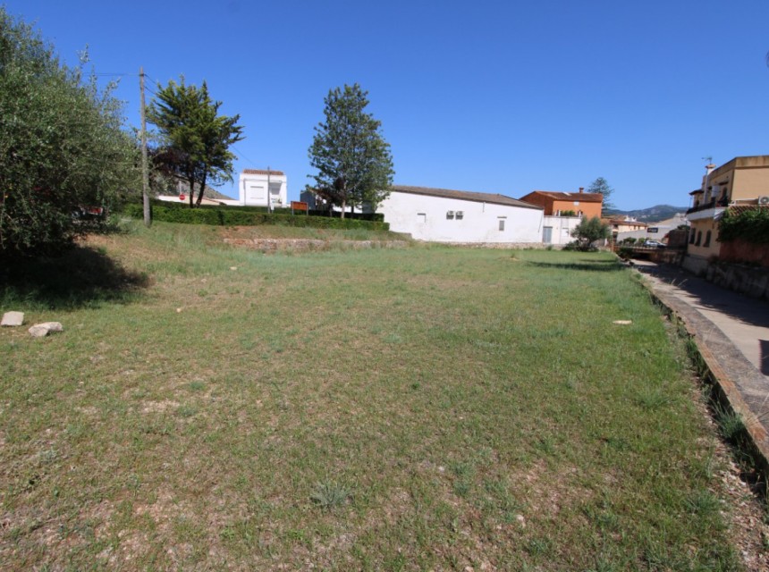 A Vendre - Terrain -
El Ràfol d' Almúnia