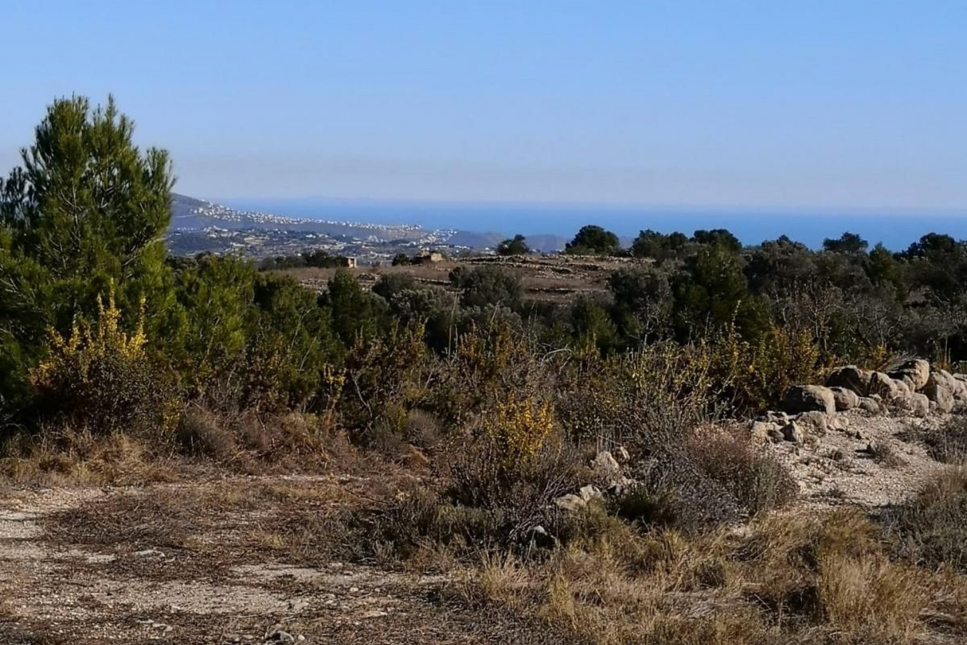 A Vendre - Terrain -
Jalon