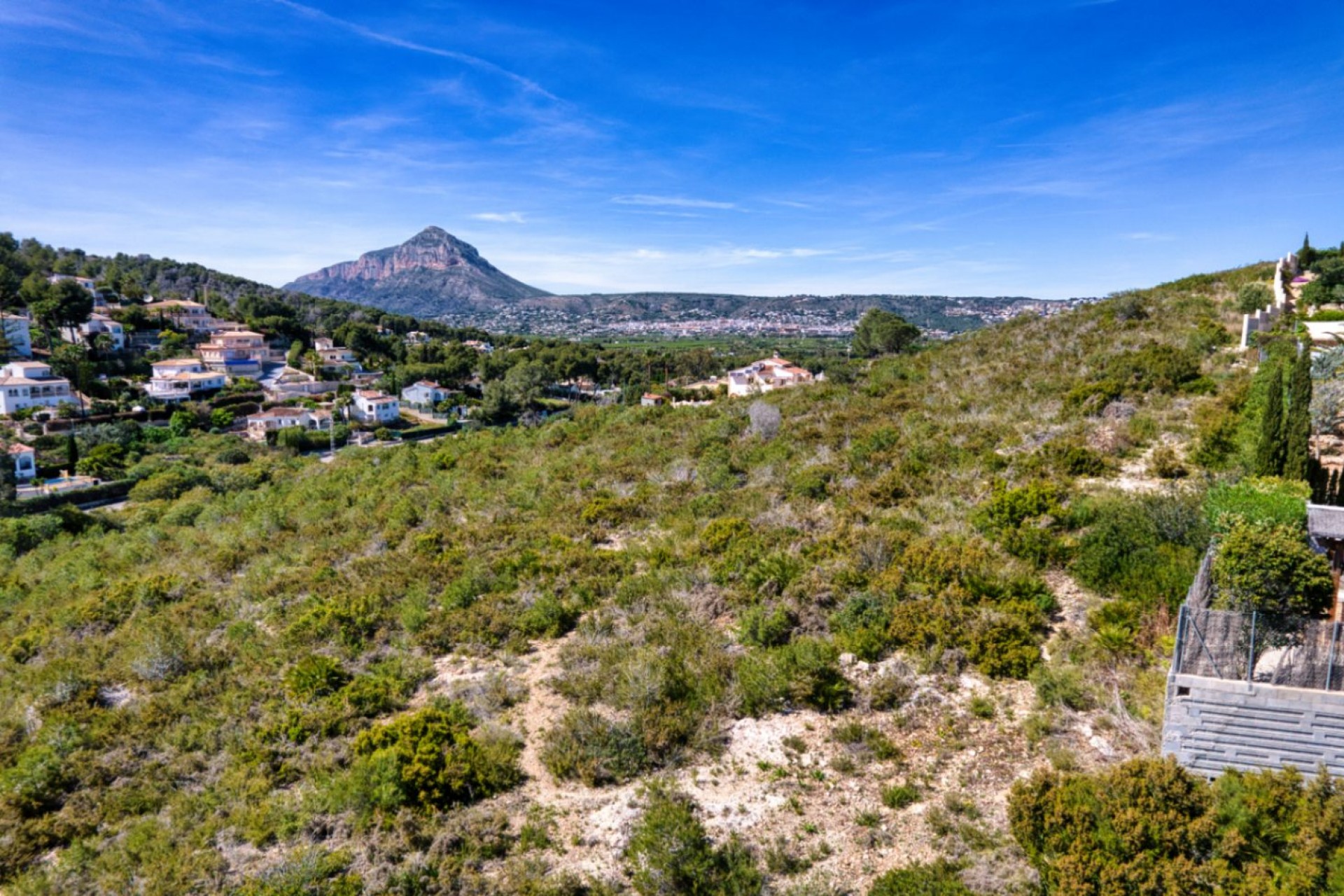 A Vendre - Terrain -
Javea