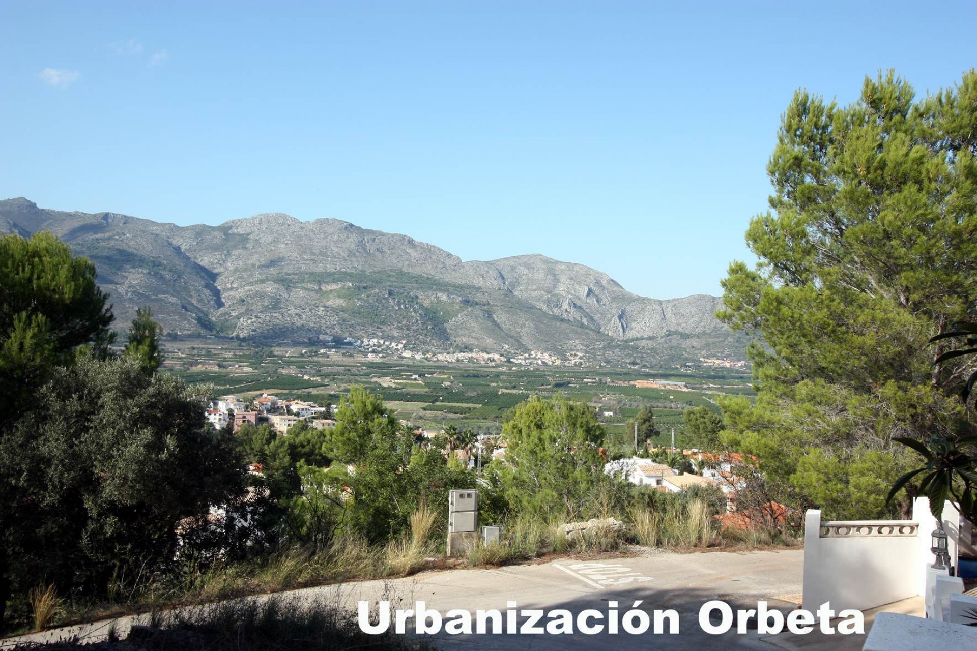 A Vendre - Terrain -
Orba