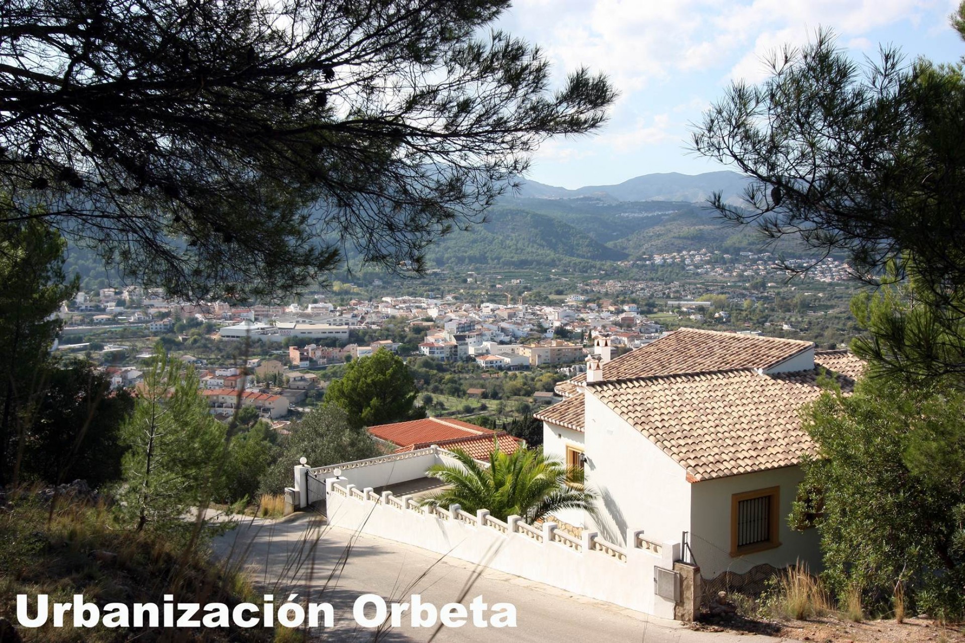 A Vendre - Terrain -
Orba