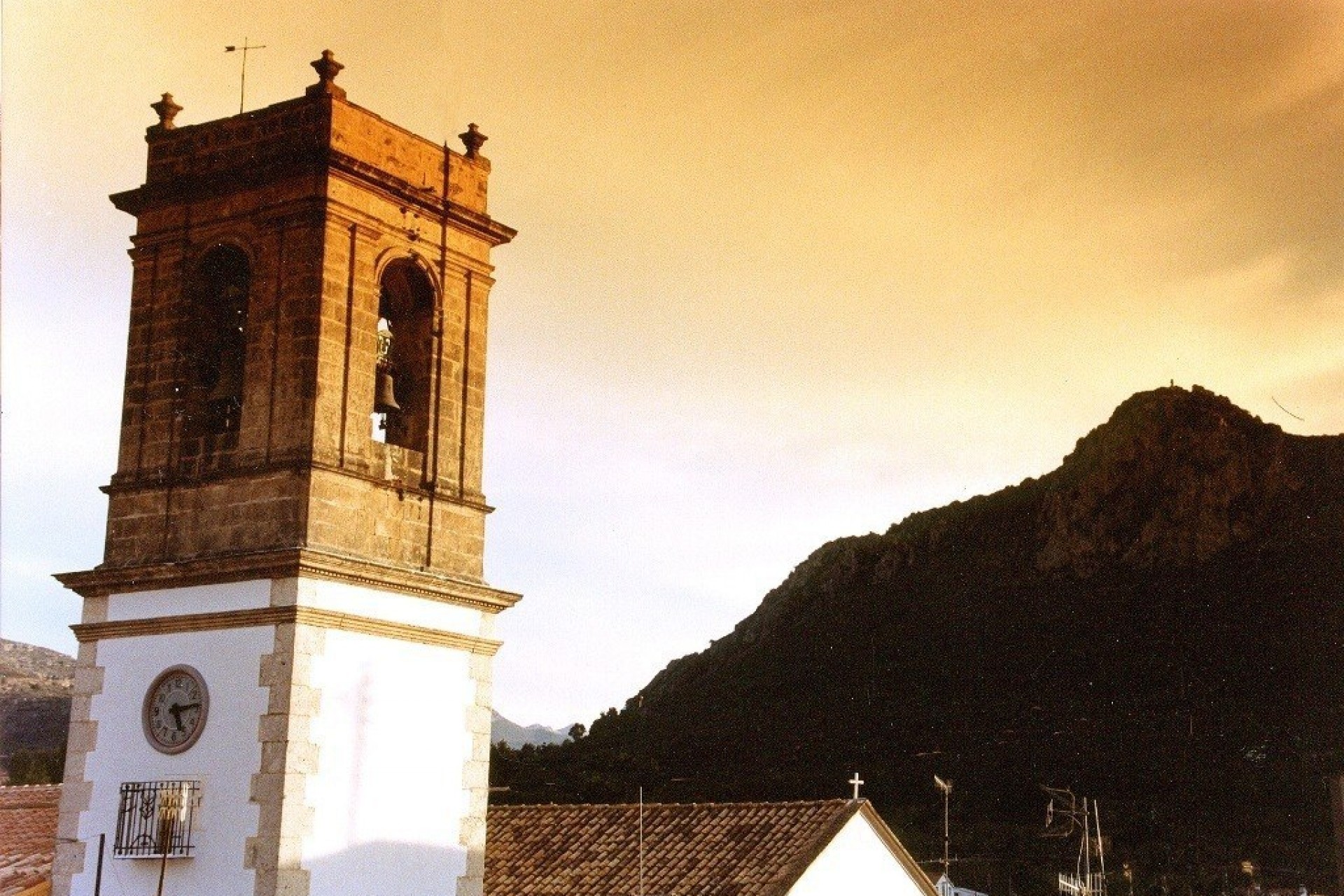 A Vendre - Terrain -
Orba