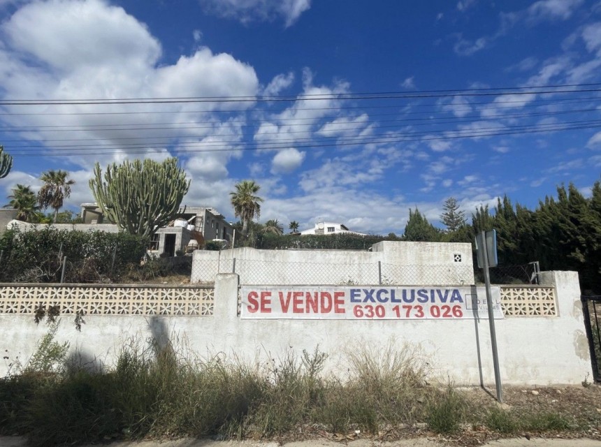 A Vendre - Terrain -
Teulada - La Sabatera