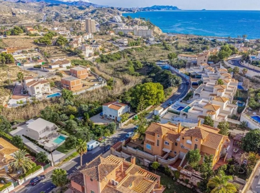 A Vendre - Terreno urbano -
El Campello - Pueblo Acantilado-Lanuza