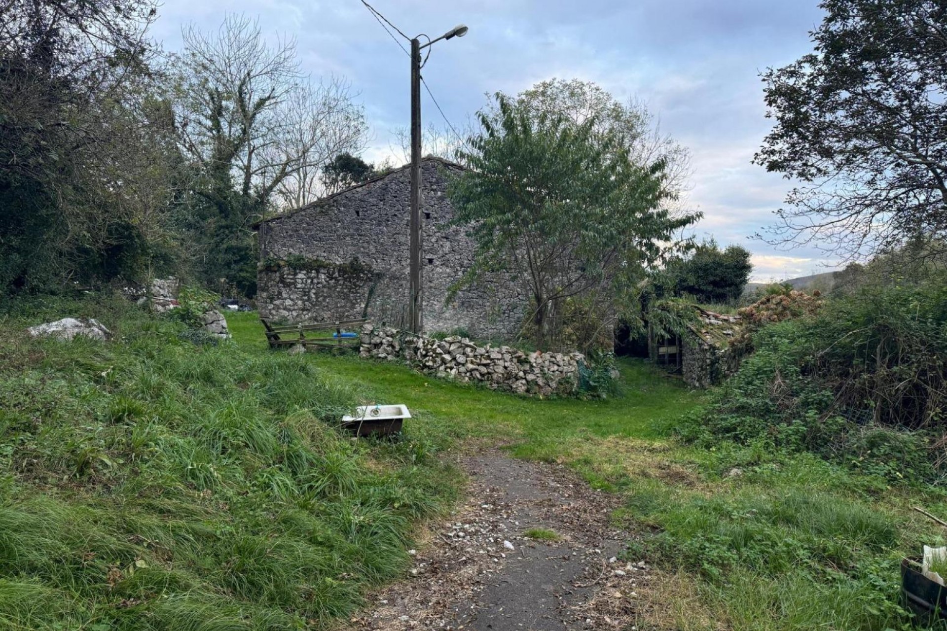 A Vendre - Terreno urbano -
Llanes - Cué-San Roque-Andrín