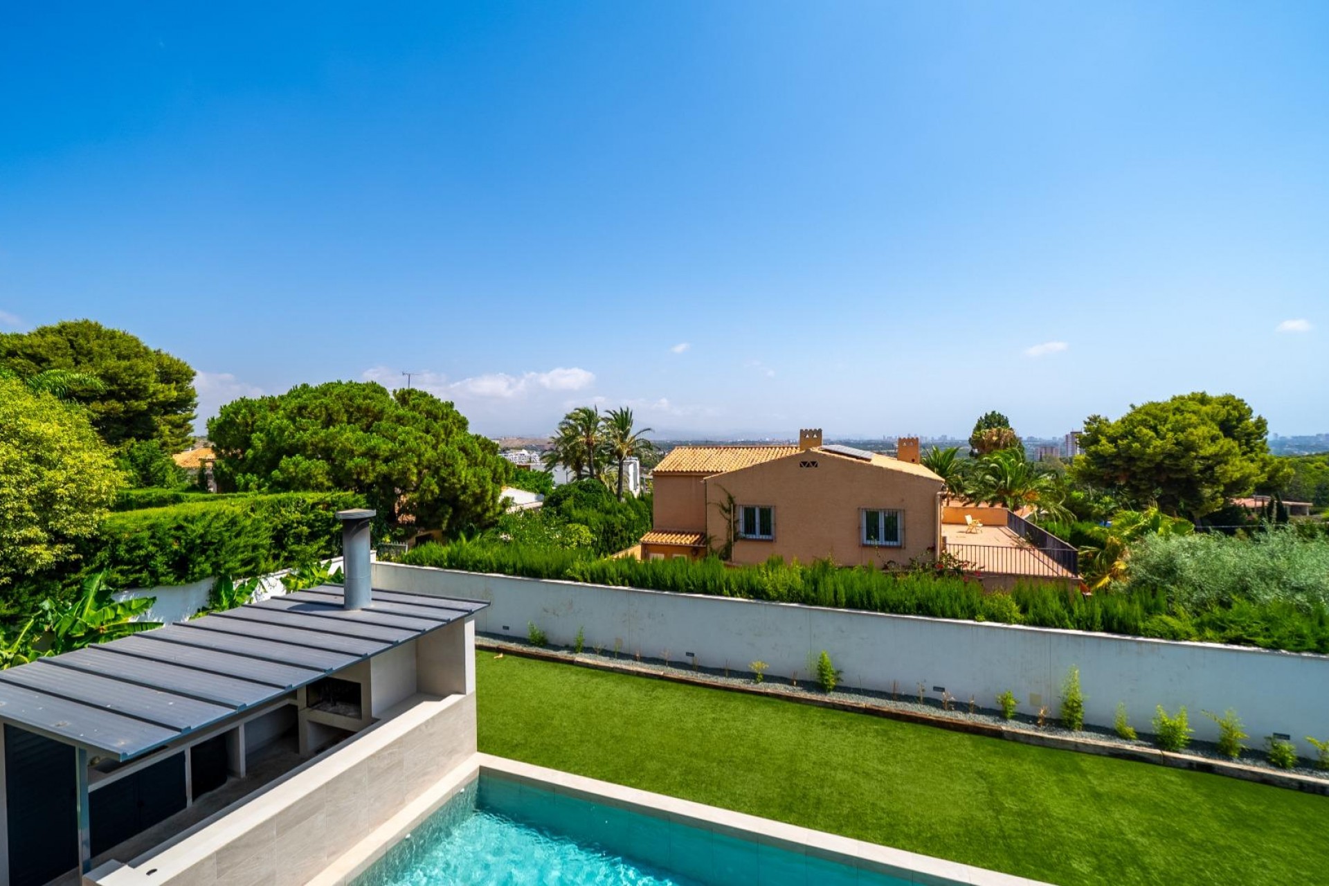 A Vendre - Villa -
Alicante - Vistahermosa
