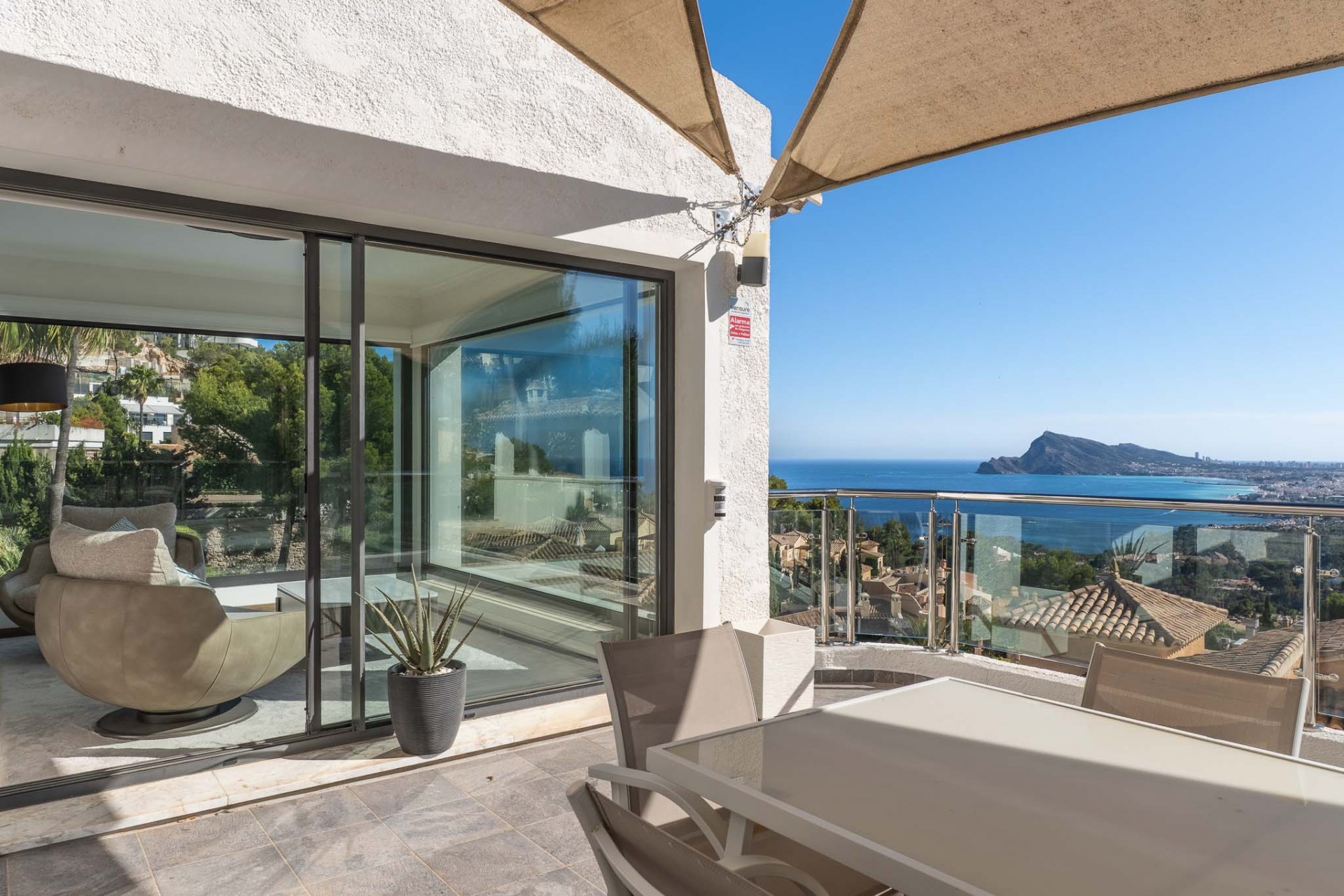A Vendre - Villa -
Altea