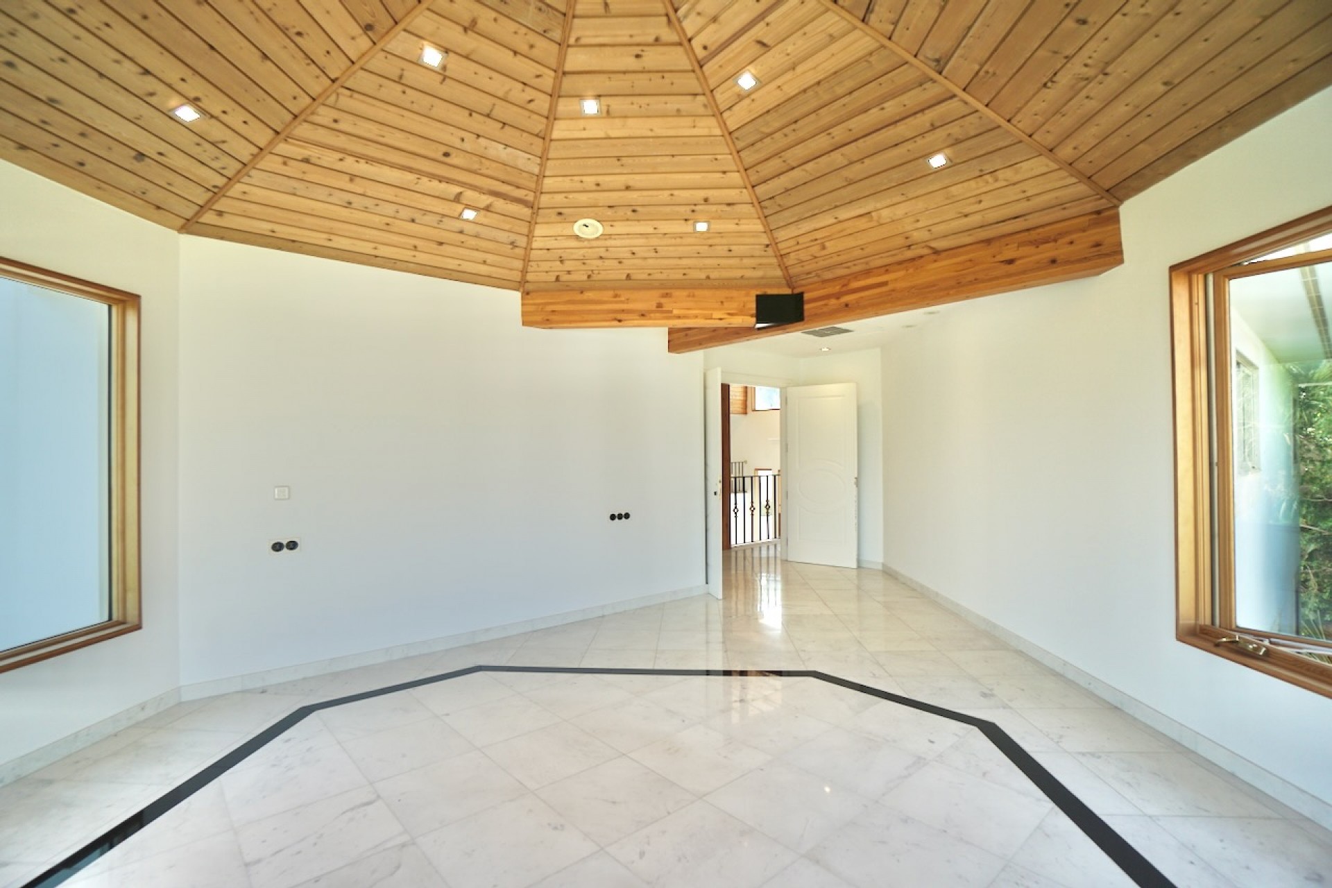 A Vendre - Villa -
Benahavís - El Paraiso Alto