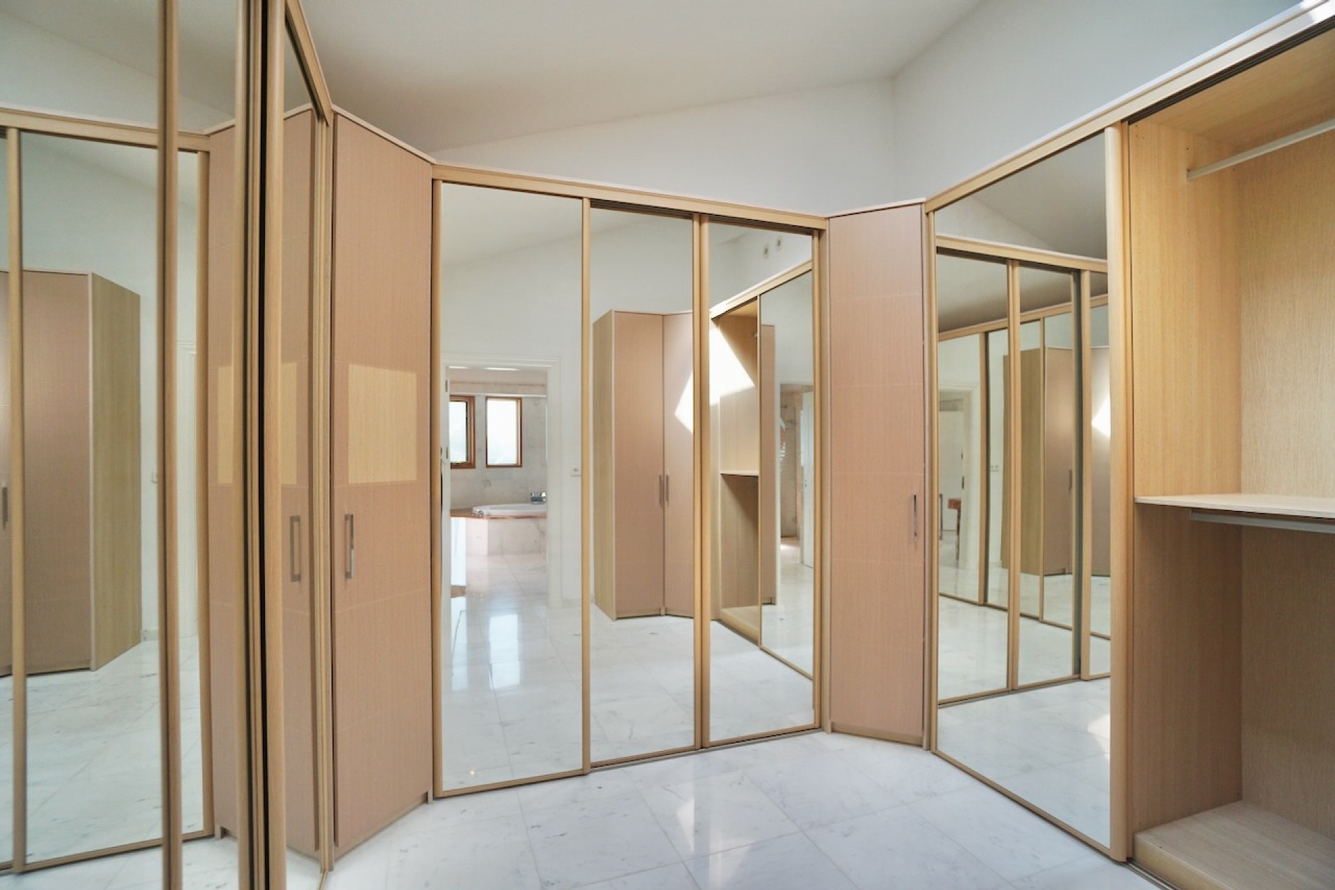 A Vendre - Villa -
Benhavis - El Paraiso Alto