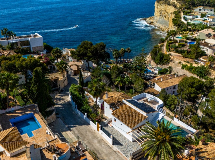 A Vendre - Villa -
Benissa - Cala Advocat