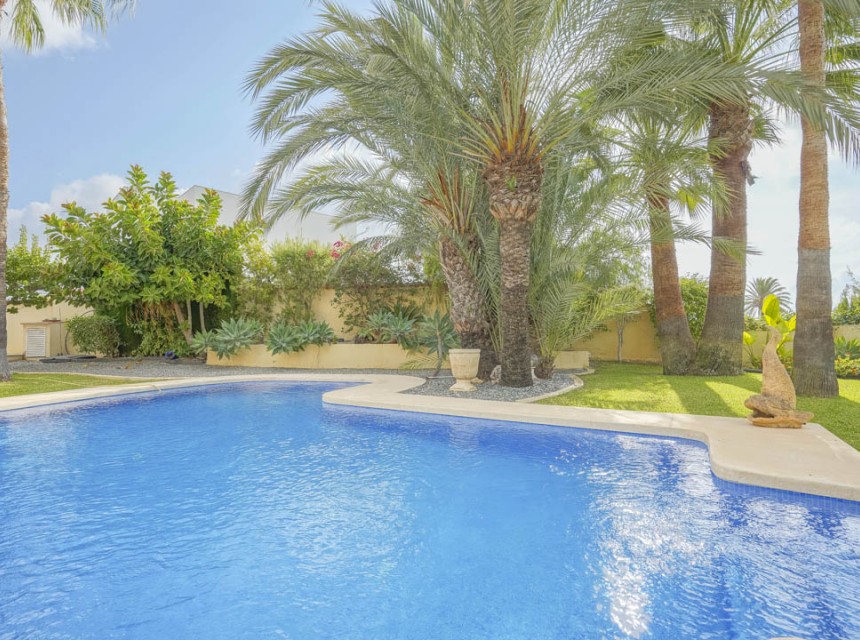 A Vendre - Villa -
Benissa