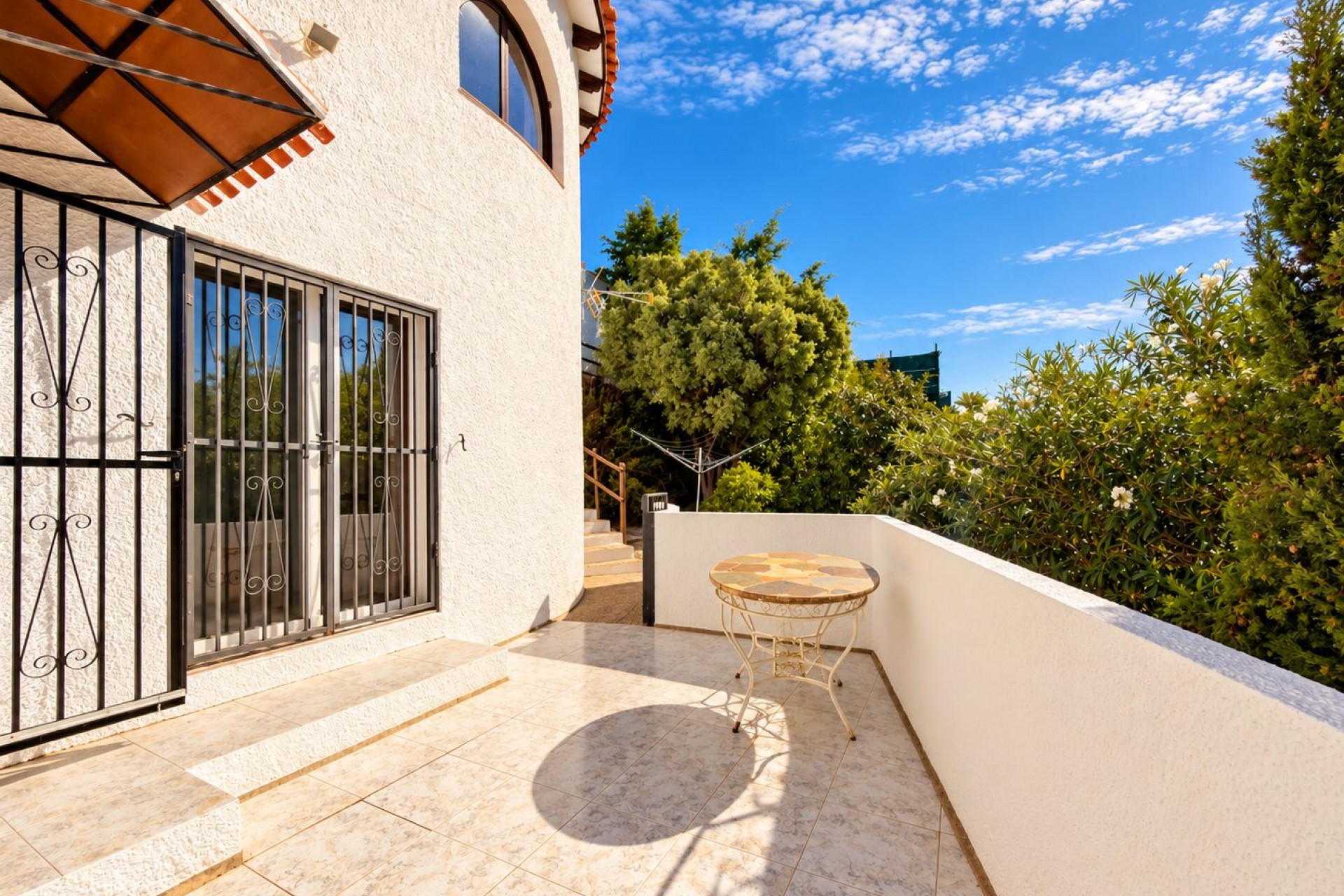 A Vendre - Villa -
Callosa de Ensarriá