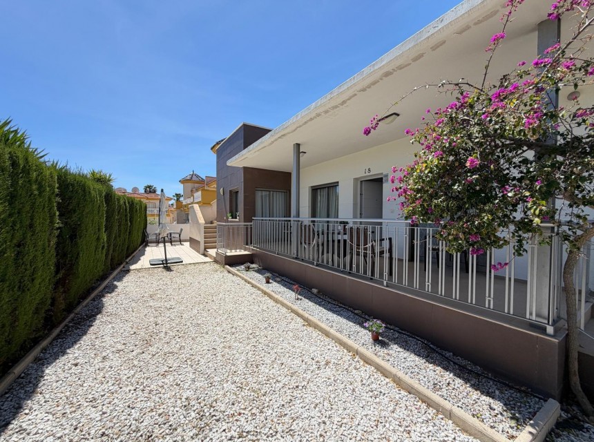 A Vendre - Villa -
Ciudad Quesada - Doña Pepa