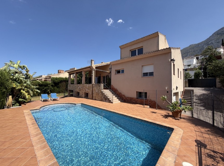 A Vendre - Villa -
Denia - Santa Lucia