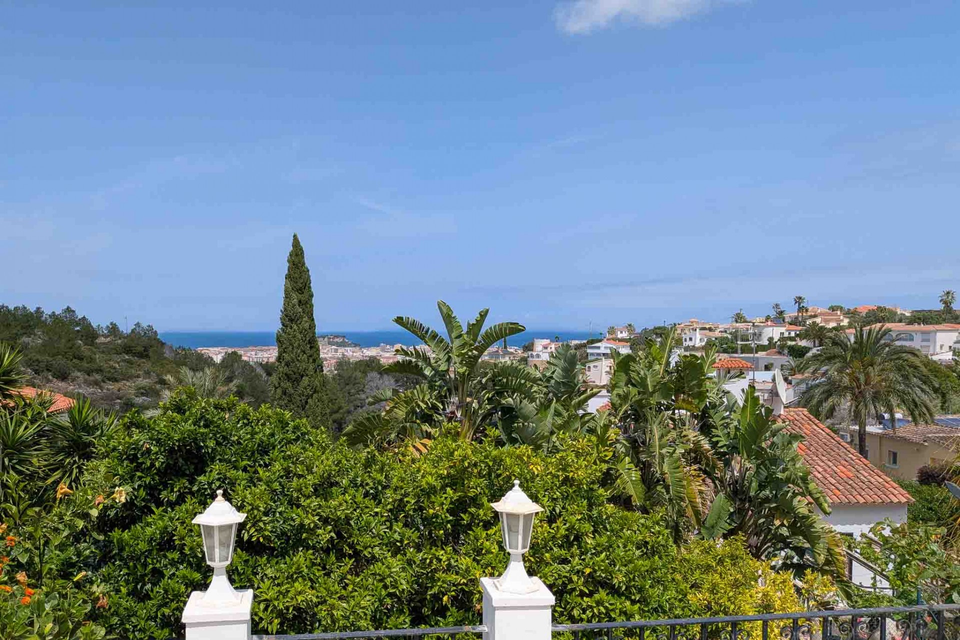 A Vendre - Villa -
Denia