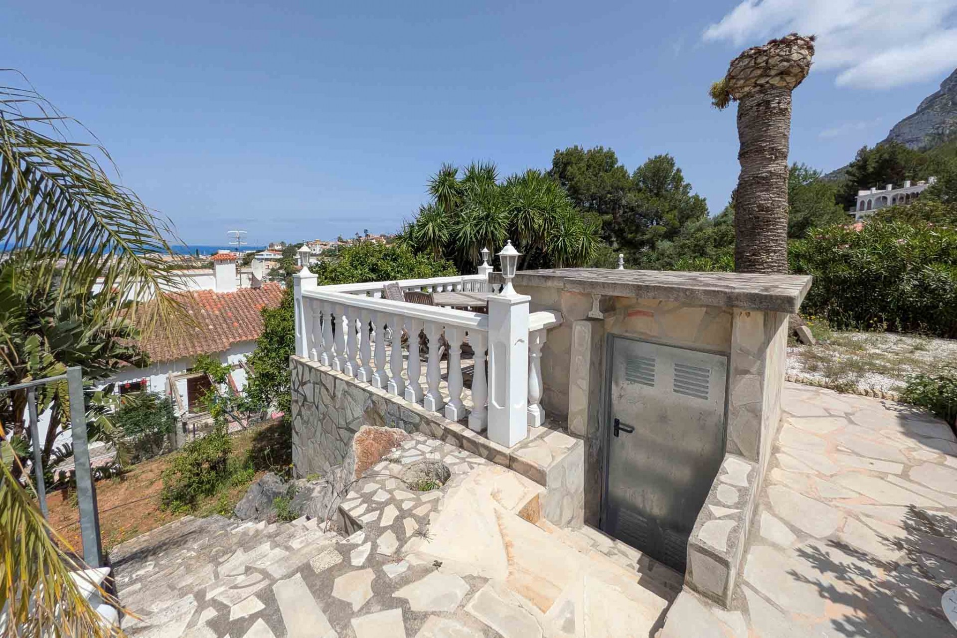 A Vendre - Villa -
Denia