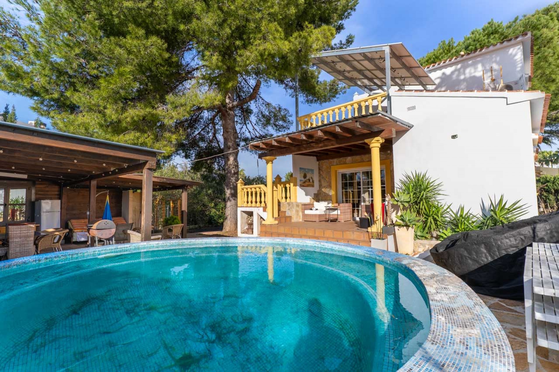 A Vendre - Villa -
Denia