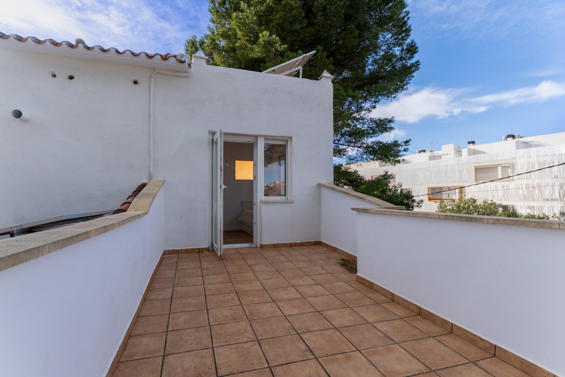 A Vendre - Villa -
Denia