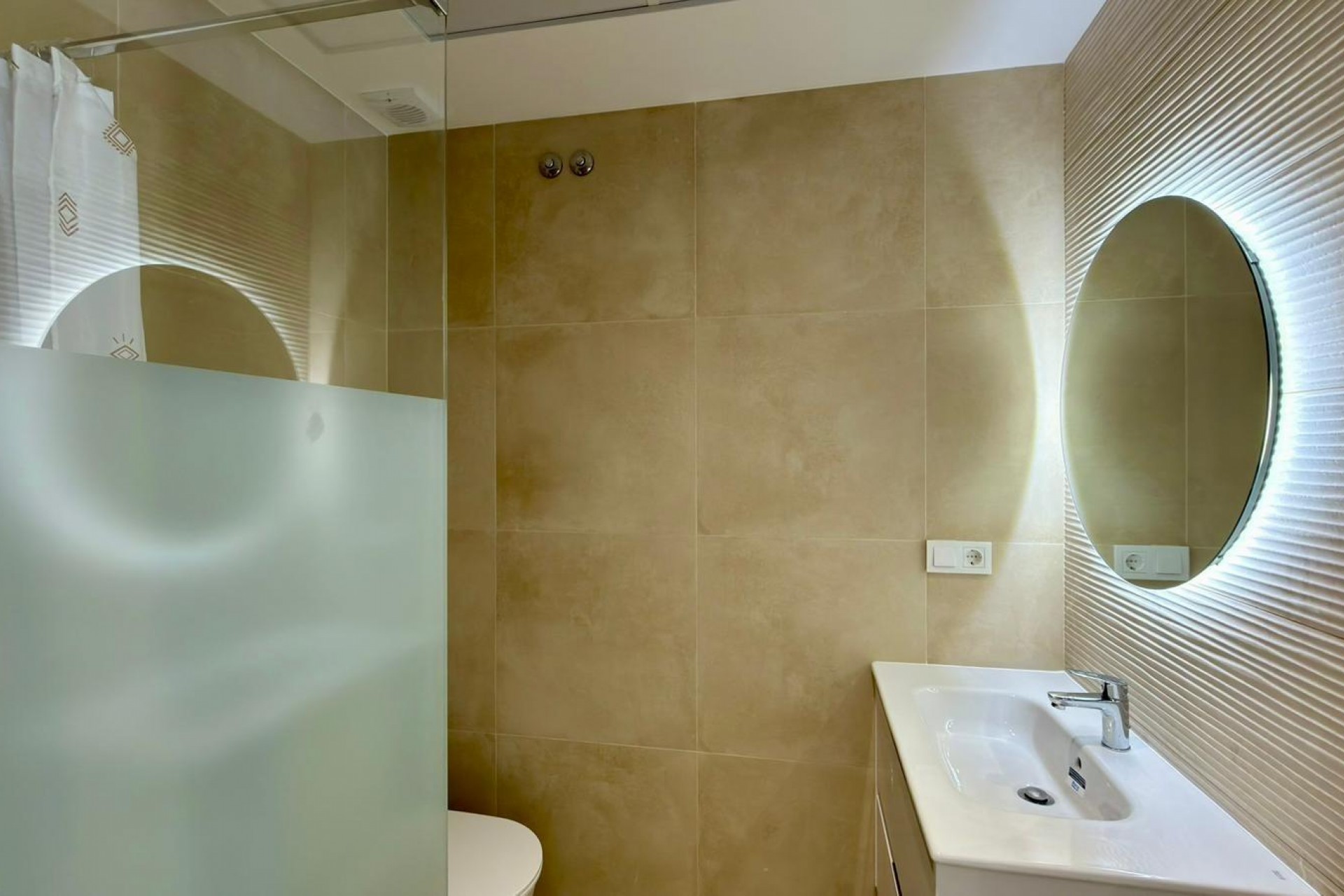A Vendre - Villa -
Finestrat - Finestrat Urbanizaciones