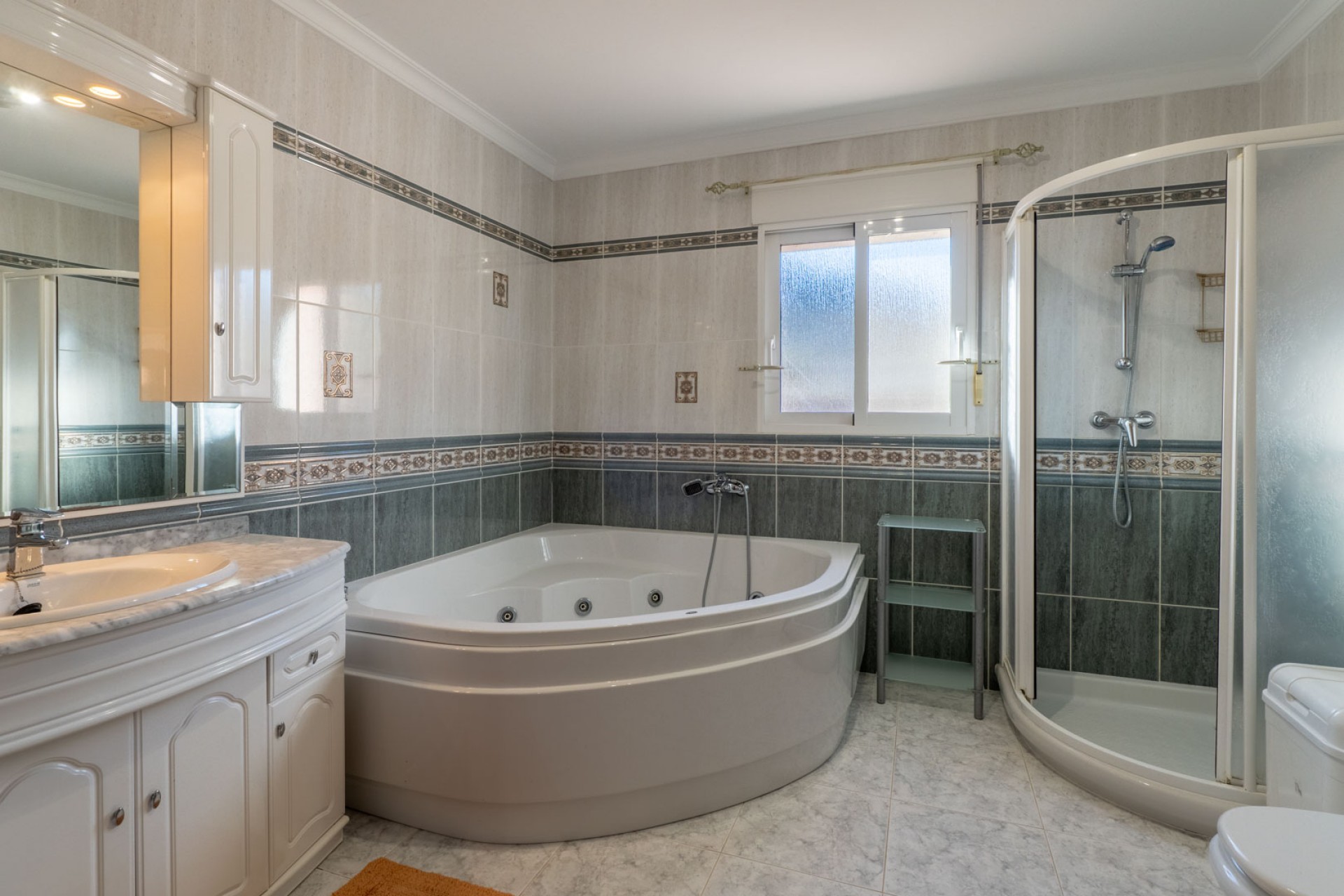 A Vendre - Villa -
Jalon