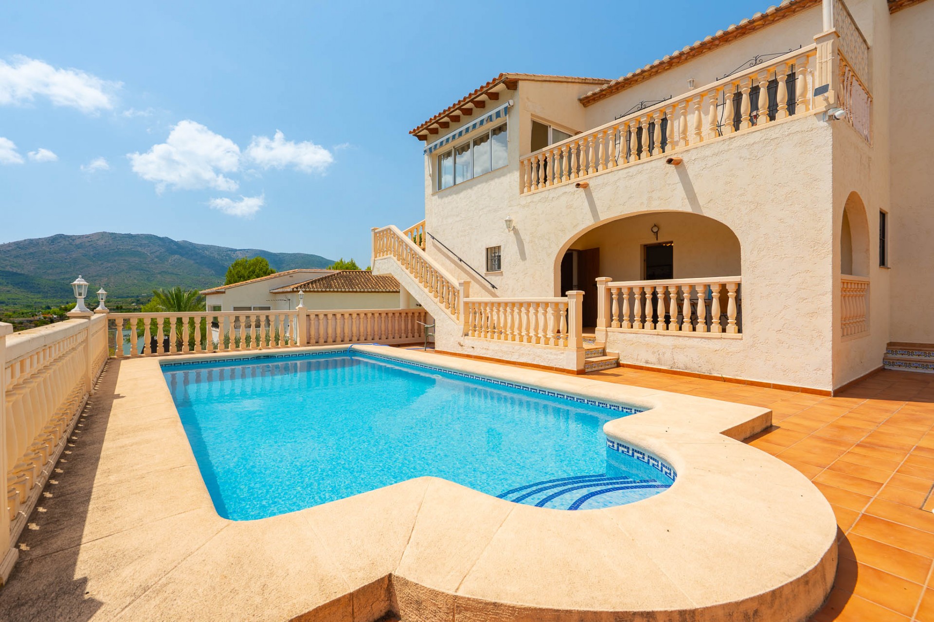 A Vendre - Villa -
Jalon