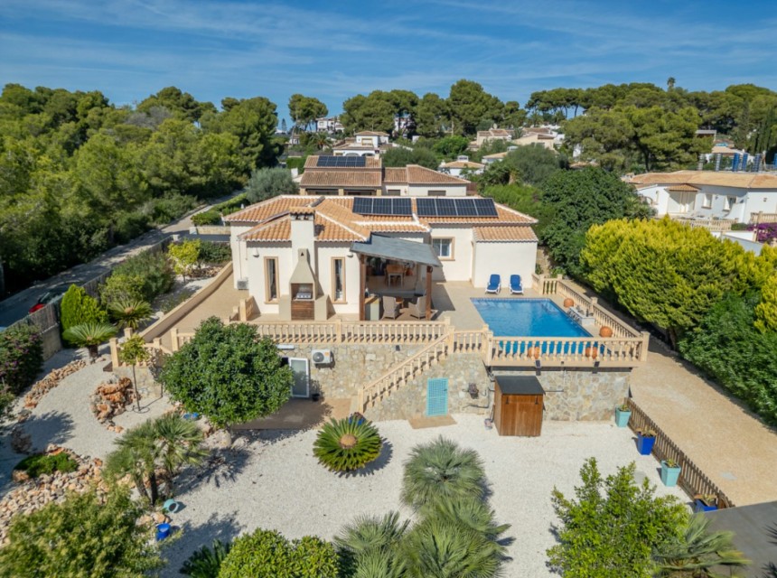 A Vendre - Villa -
Javea - Trencall