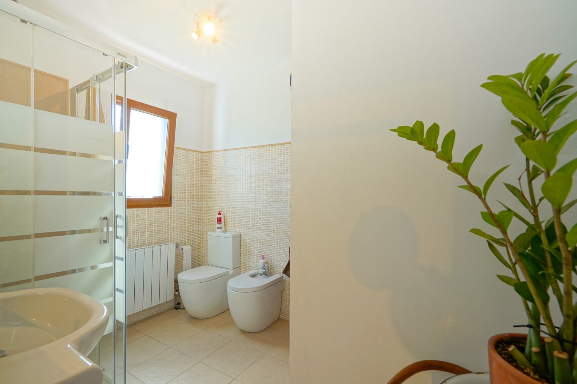 A Vendre - Villa -
Javea