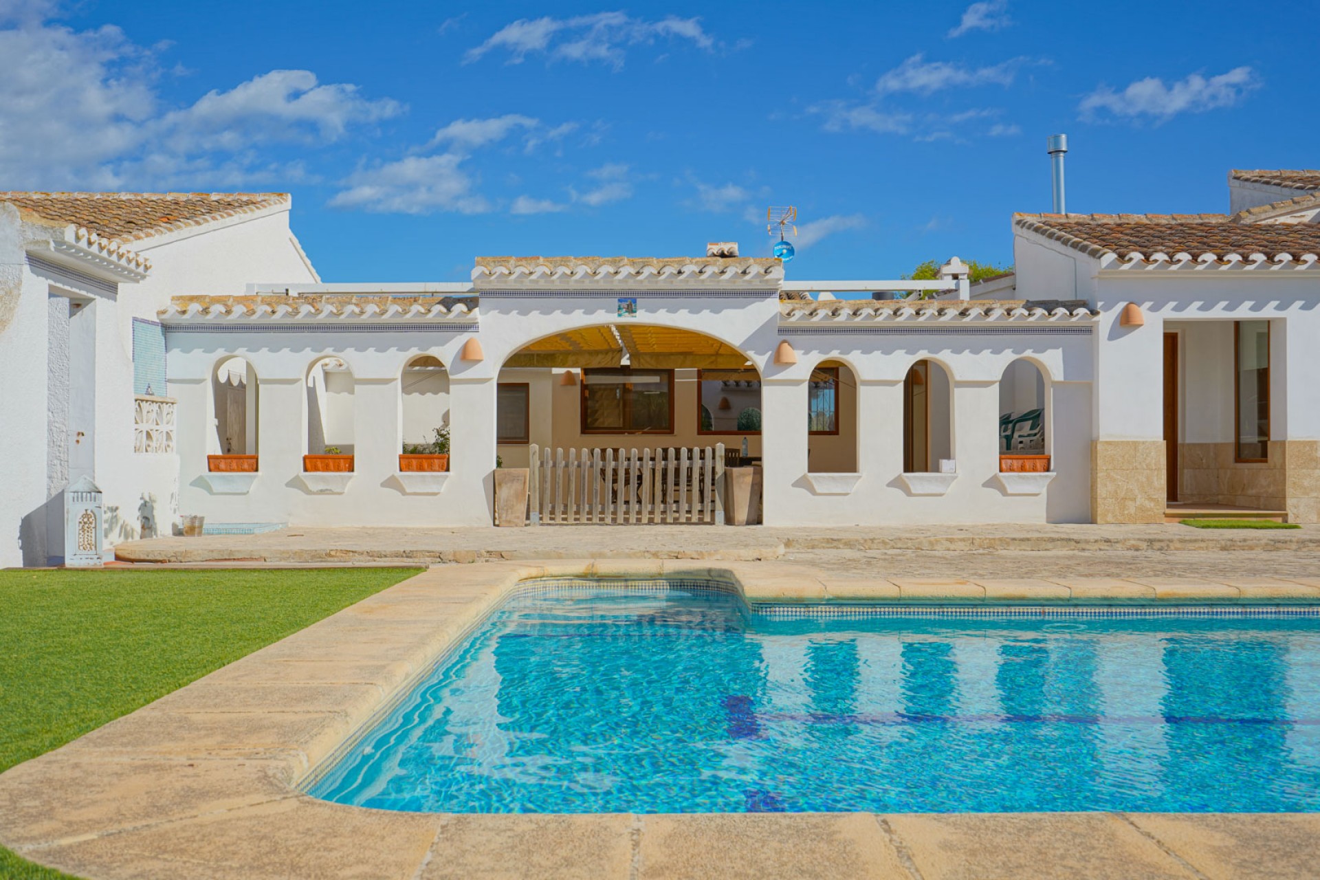 A Vendre - Villa -
Javea