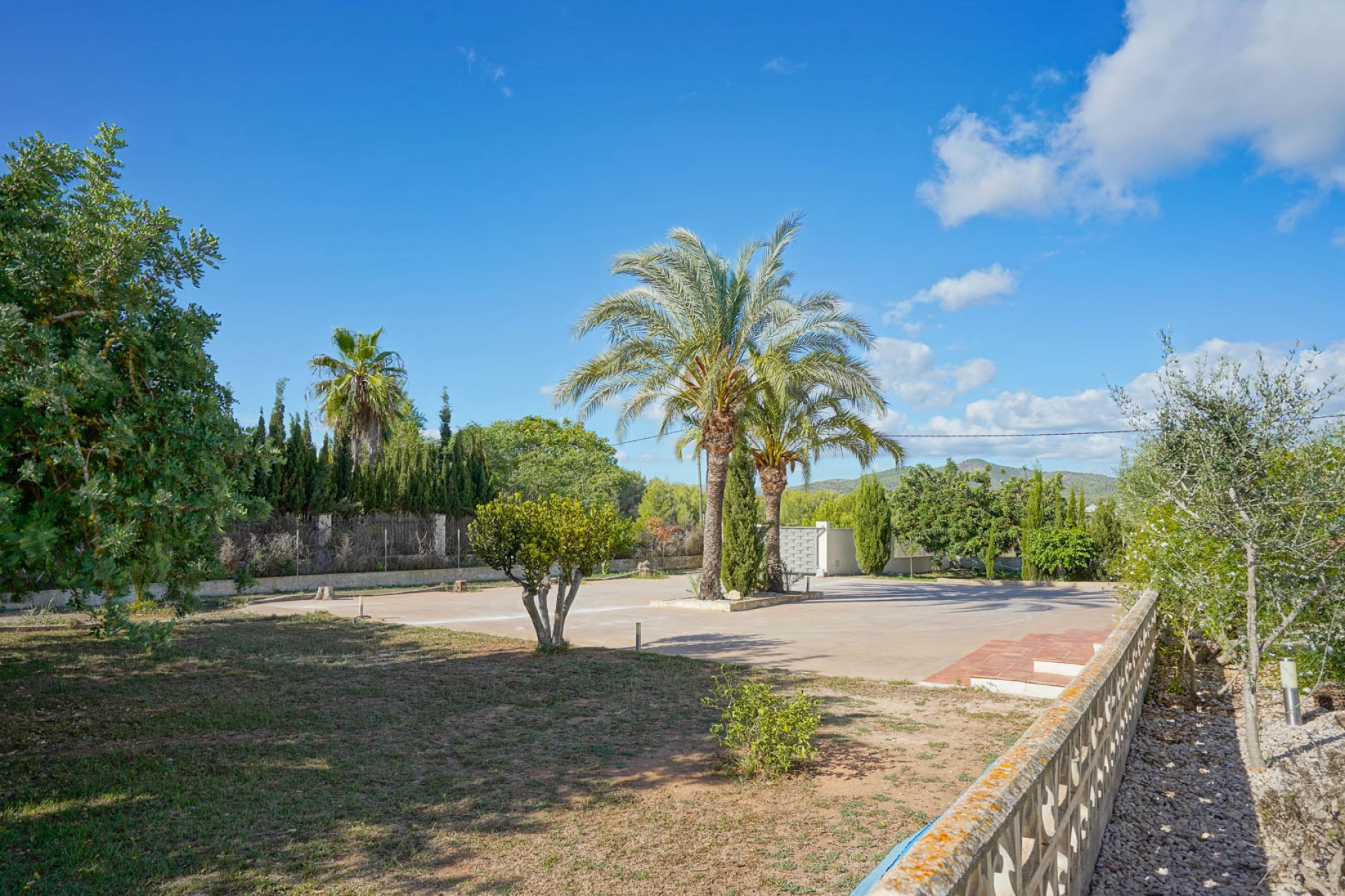 A Vendre - Villa -
Javea