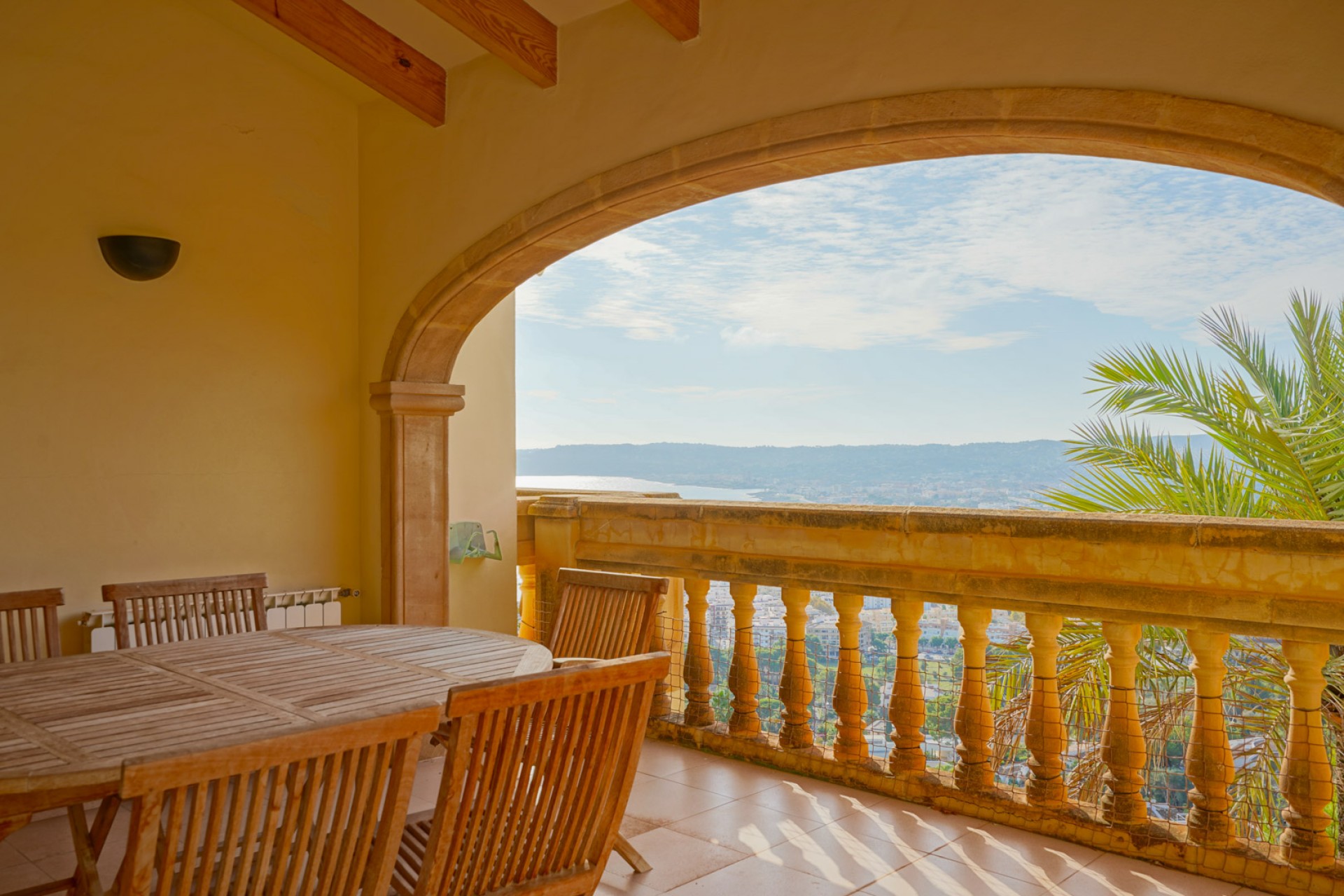 A Vendre - Villa -
Javea