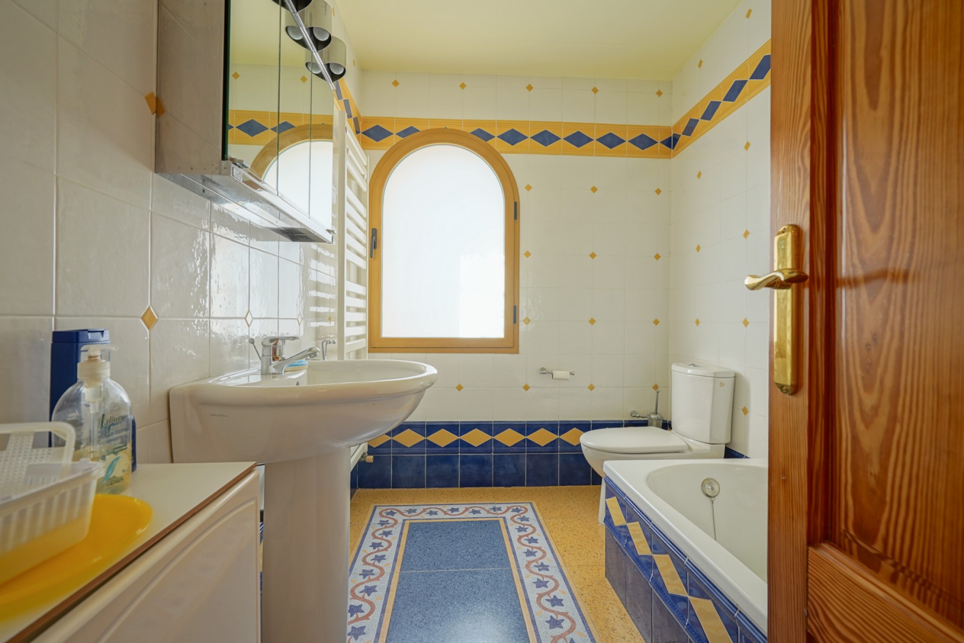 A Vendre - Villa -
Javea