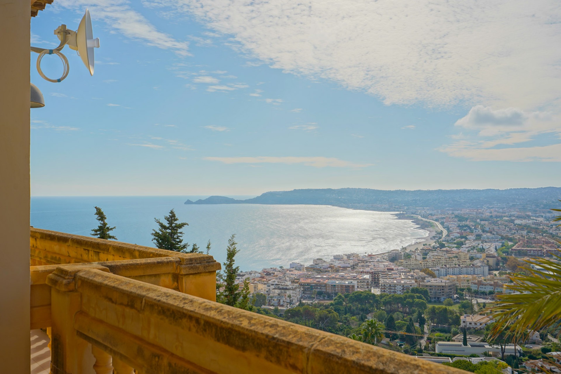 A Vendre - Villa -
Javea