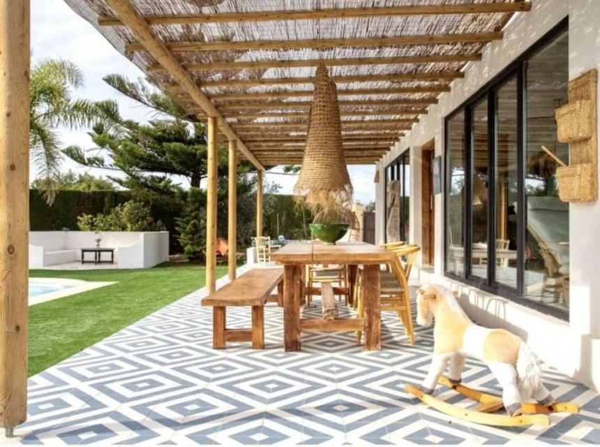 A Vendre - Villa -
Javea